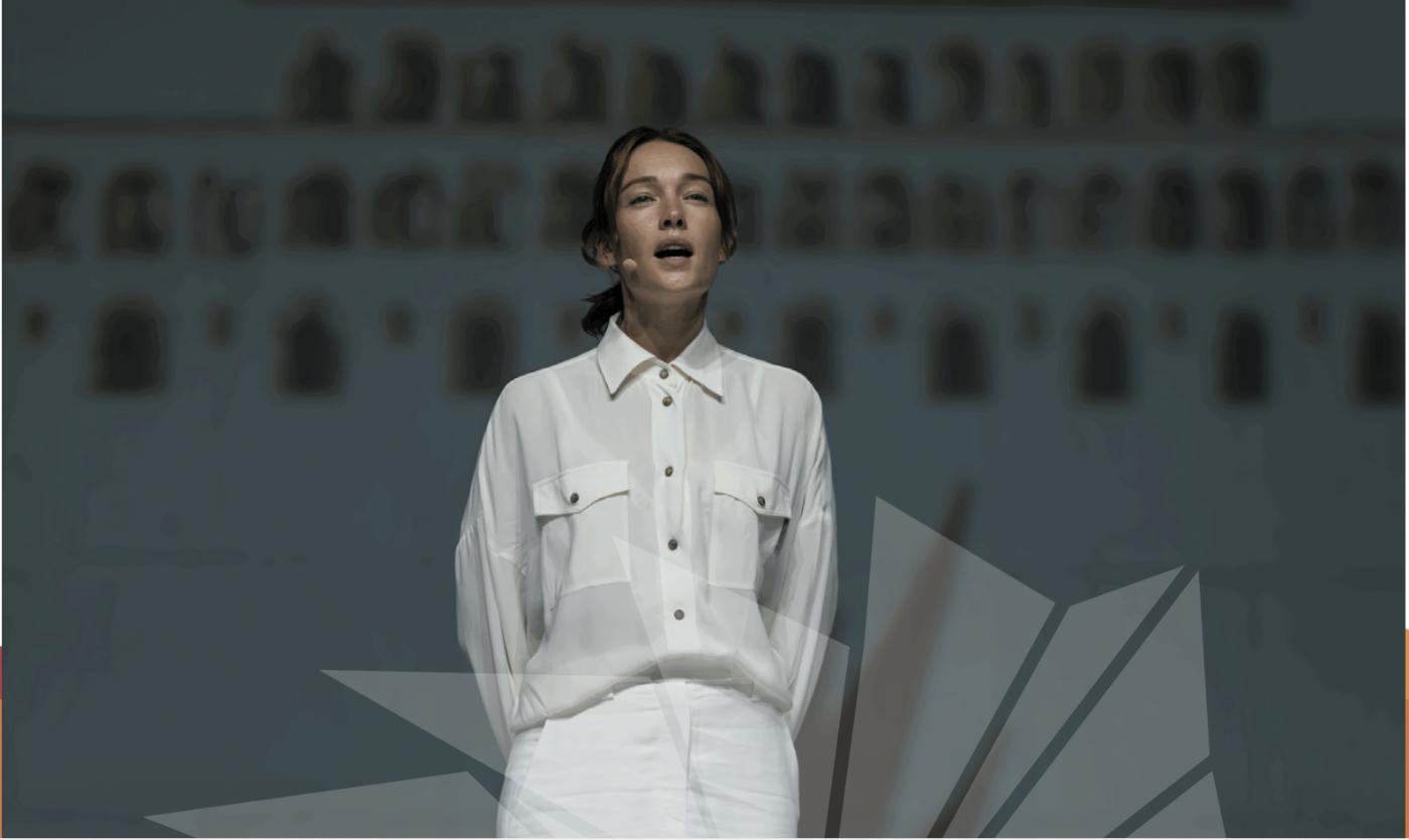 l-attrice-spettacolo-teatro-mattarello